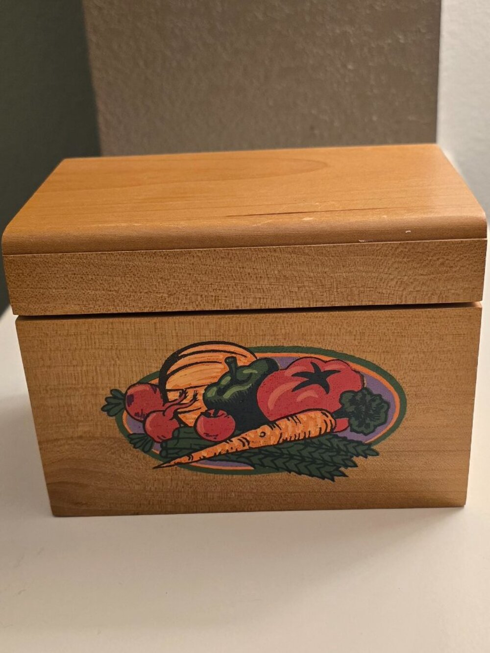 Vintage Wooden Recipe Box / Recipe Card Holder with Veggie Graphic